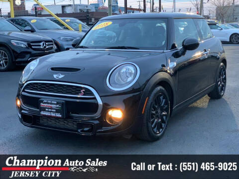 2018 MINI Hardtop 2 Door for sale at CHAMPION AUTO SALES OF JERSEY CITY in Jersey City NJ