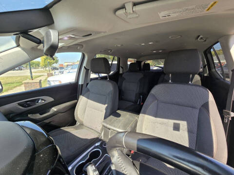 2018 Chevrolet Traverse LT Cloth