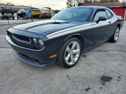 2013 Dodge Challenger for sale at GEORGIA AUTO DEALER, LLC in Buford GA