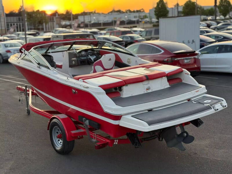 2013 Four Winns 200H