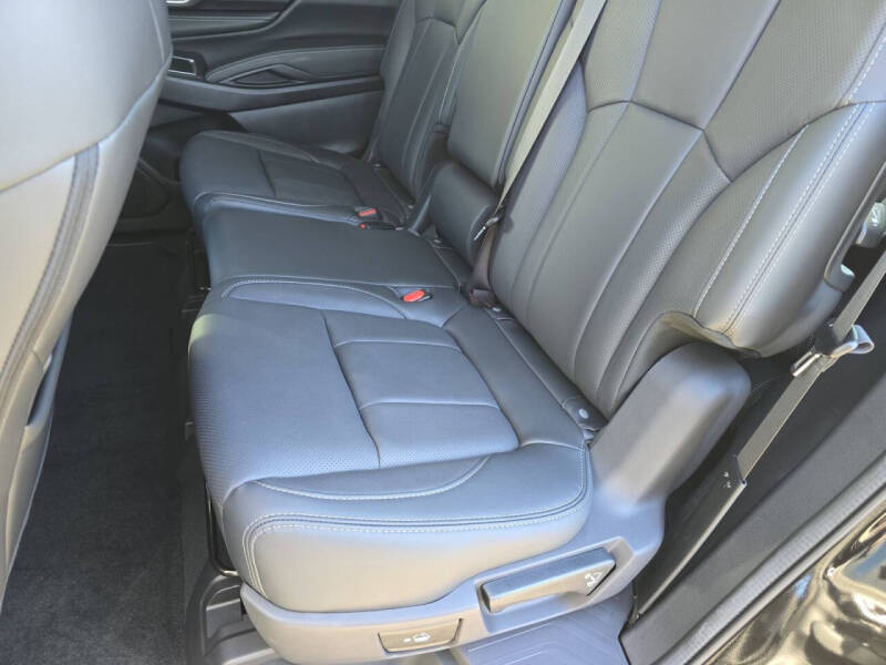 2024 Subaru Ascent Limited 8-Passenger