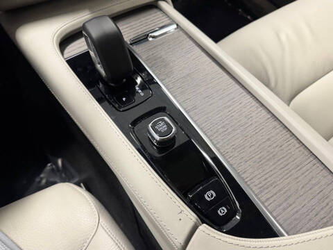 2024 Volvo XC90 B6 Plus Bright Theme 7P