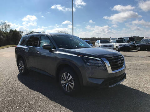 2025 Nissan Pathfinder SL