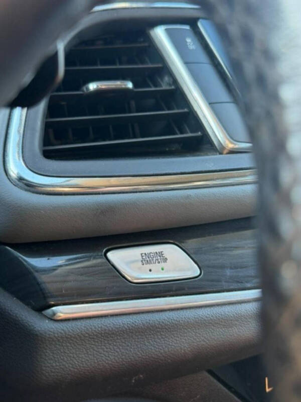 2021 Buick Enclave Essence