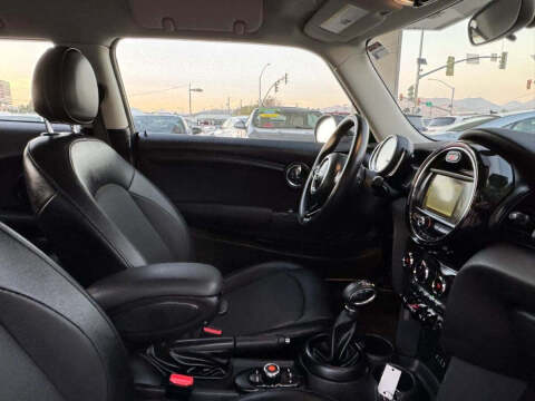 2018 MINI Hardtop 2 Door Cooper