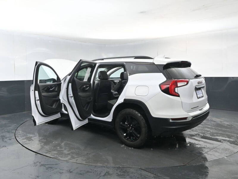 2023 GMC Terrain AT4