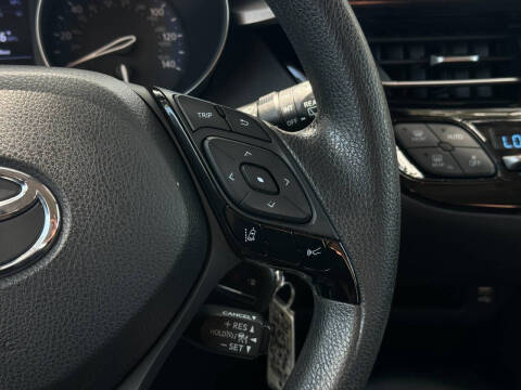 2021 Toyota C-HR XLE