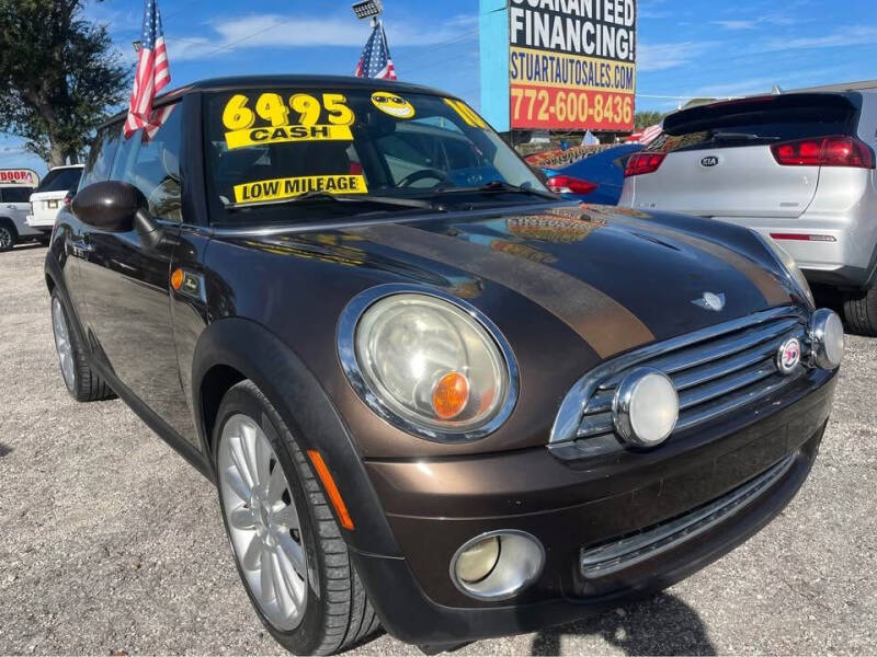 2010 MINI Cooper Base's photo