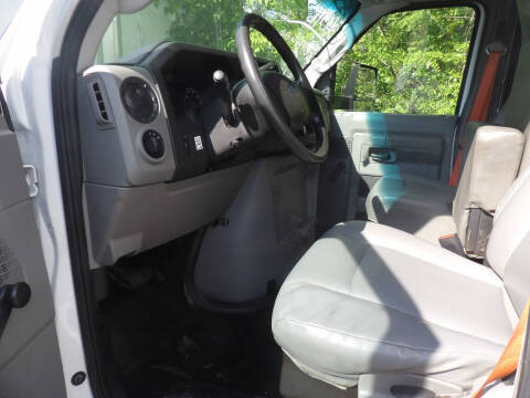 2016 Ford E-Series E-350 SD