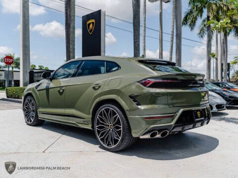 2025 Lamborghini Urus SE