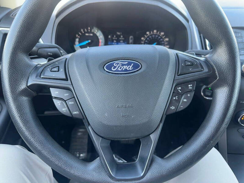 2018 Ford Edge SE