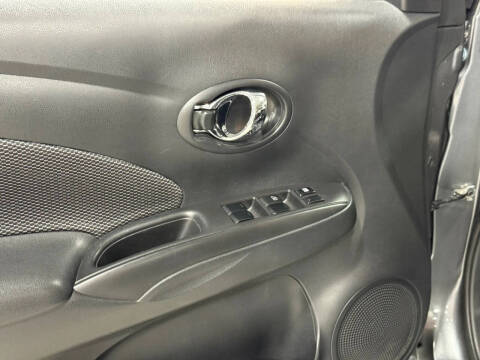 2019 Nissan Versa SV