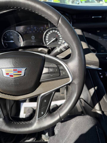 2017 Cadillac XT5 Platinum