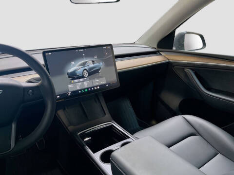2024 Tesla Model Y Long Range