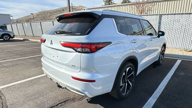 2024 Mitsubishi Outlander SEL