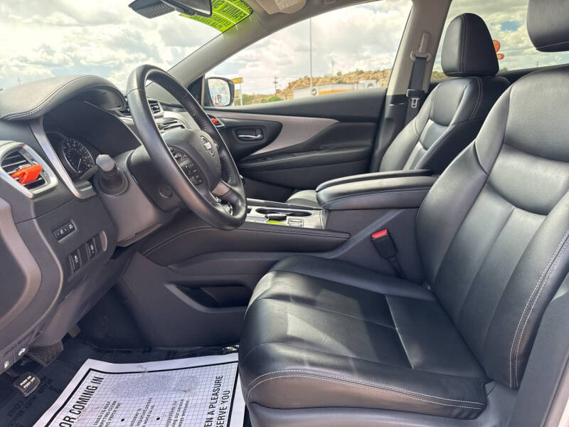 2022 Nissan Murano SV