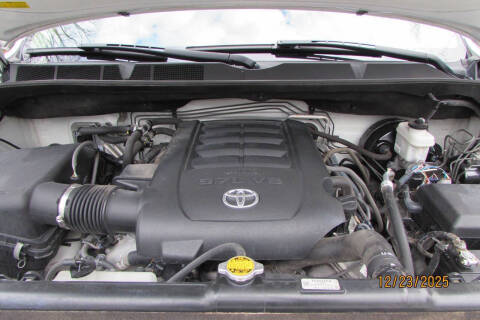 2013 Toyota Sequoia SR5