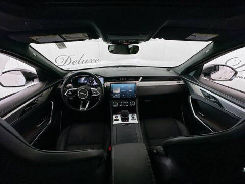 2024 Jaguar F-PACE P250 R-Dynamic S