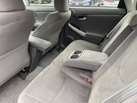 2010 Toyota Prius III