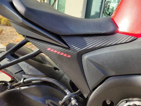 2015 Suzuki GSX-R1000