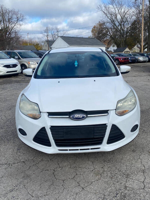 Used 2013 Ford Focus SE with VIN 1FADP3F20DL369703 for sale in Hilliard, OH