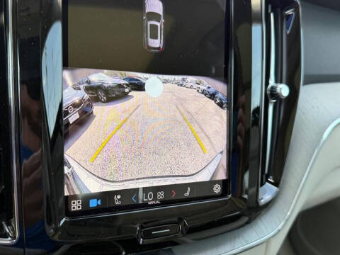 2025 Volvo XC60 T8 Plus Dark Theme