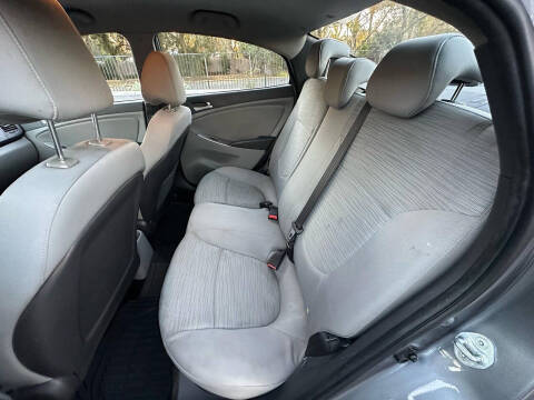 2015 Hyundai Accent GLS