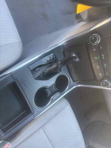 2015 Toyota Camry SE