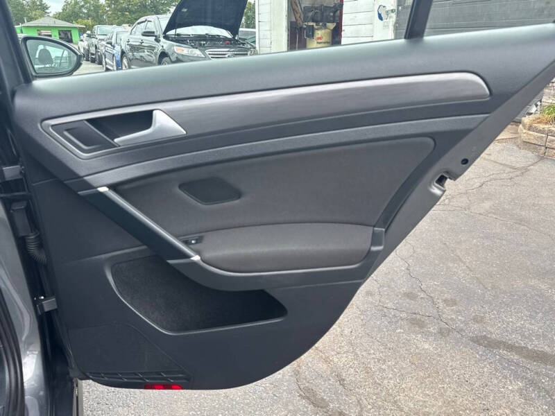 2019 Volkswagen e-Golf SE