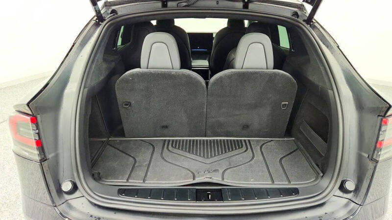 2023 Tesla Model X Plaid