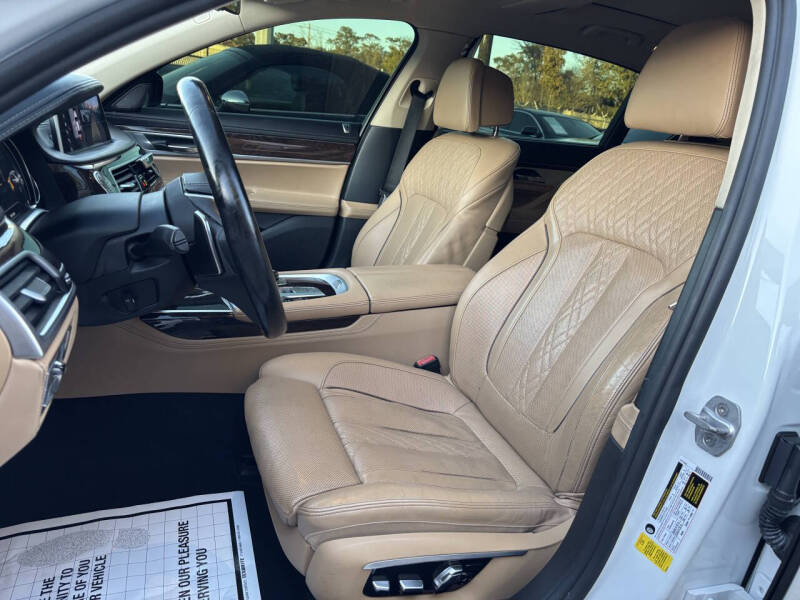 2016 BMW 7 Series 750i