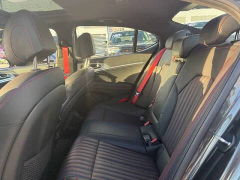 2023 Genesis G70