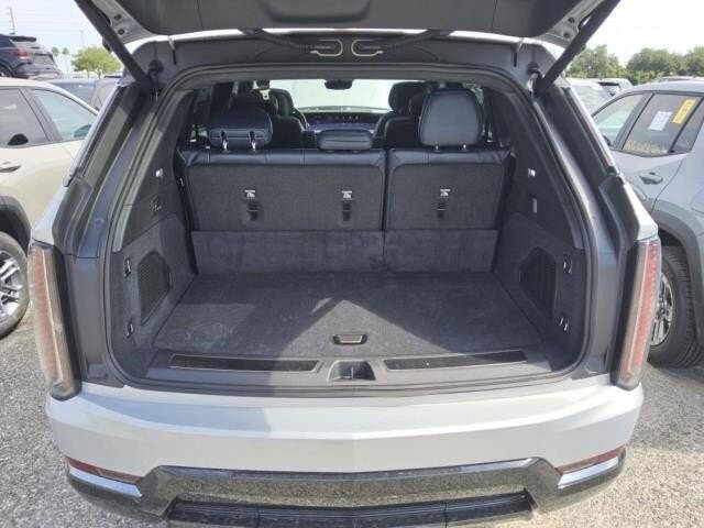 2025 Cadillac Escalade IQ Sport 2