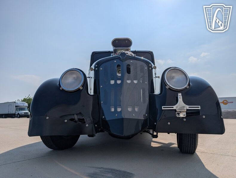 1933 Willys Coupe