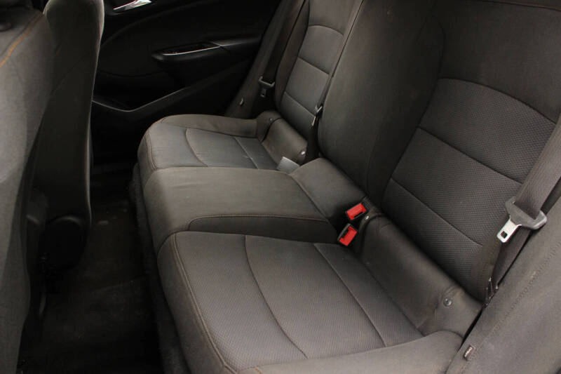 2018 Chevrolet Cruze LS Auto