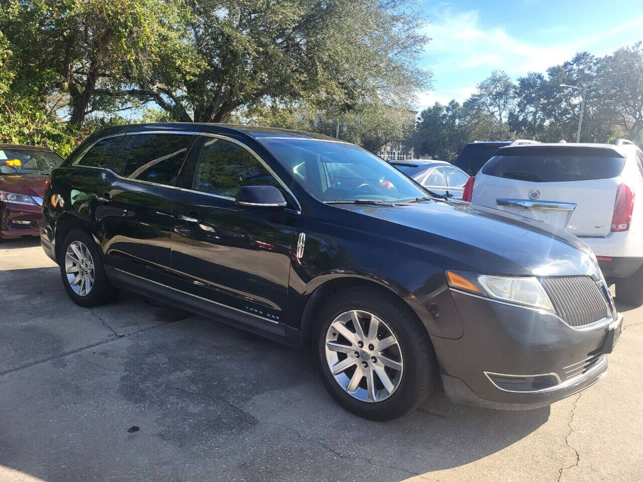 2014 Lincoln MKT Town Car for sale at FAMILY AUTO BROKERS in Longwood, FL