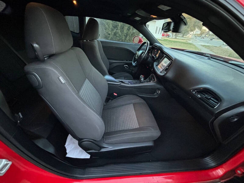 2019 Dodge Challenger SXT