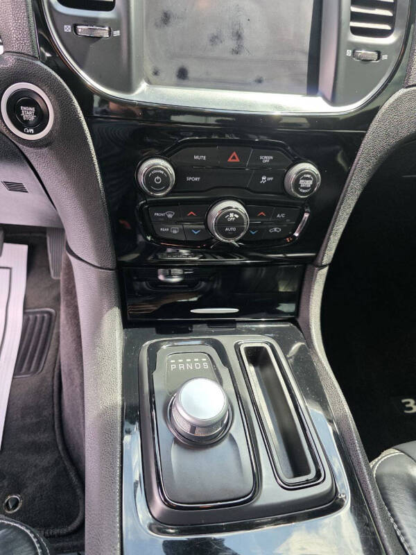 2017 Chrysler 300 S