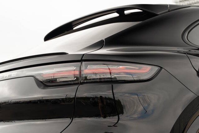 2020 Porsche Cayenne S Coupe