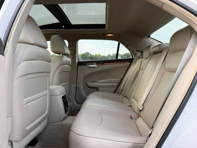 2014 Chrysler 300 C