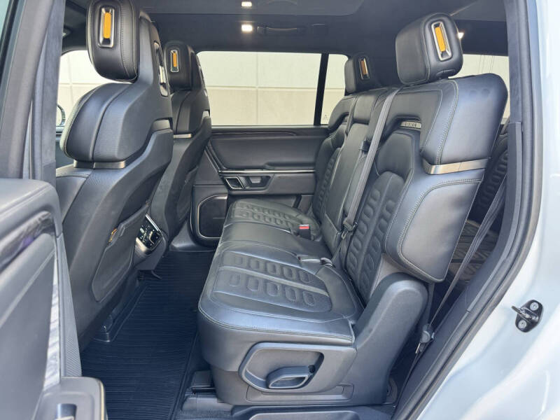 2022 Rivian R1S Launch Edition