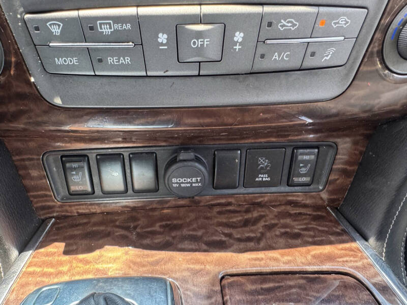 2017 Nissan Armada SL