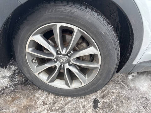 2017 Hyundai Santa Fe SE