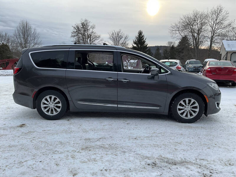 2018 Chrysler Pacifica Touring L
