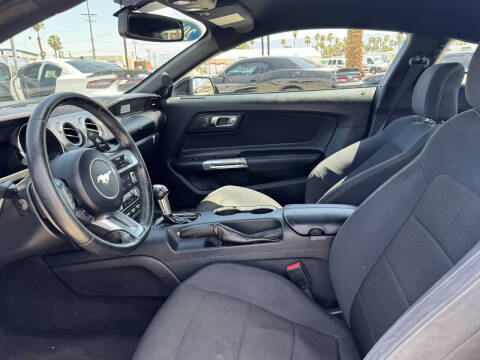 2016 Ford Mustang V6