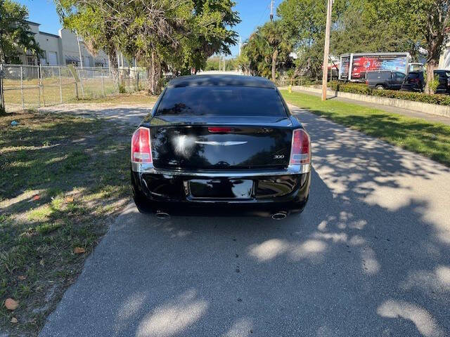 2013 Chrysler 300