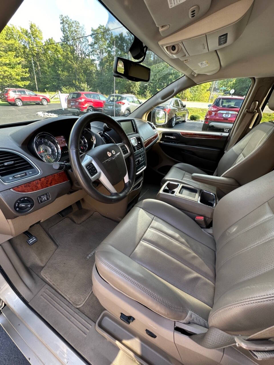 2015 Chrysler Town and Country for sale at Hoosier Motors in Westfield, IN