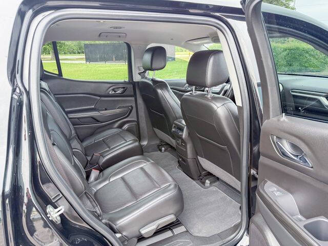 2022 GMC Acadia SLT
