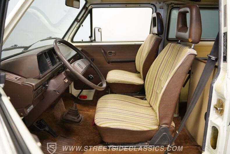 1984 Volkswagen Vanagon Camper