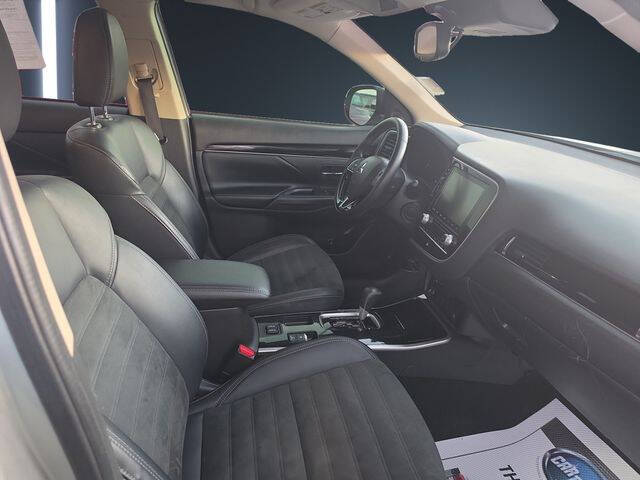 2020 Mitsubishi Outlander SE